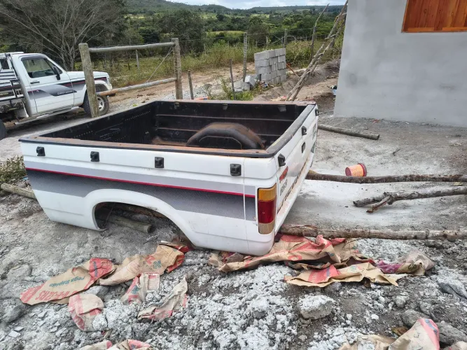 Carroceria de lata D20 Conquest 96 