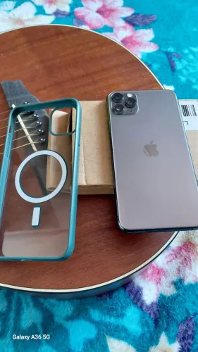 Vendo iPhone 11 promax 64 gigas em ótimo estado