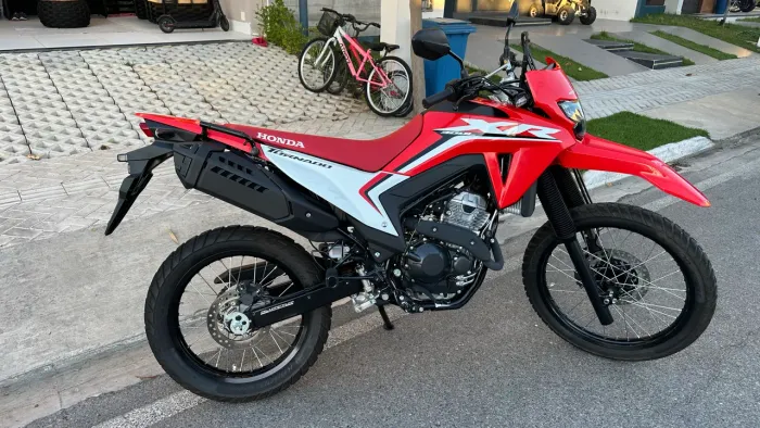 Honda XR 300L Tornado 2026 0KM - Emplacada