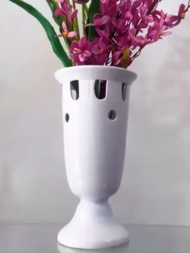 Vaso de Plantas Cerâmica Branca Vintage 
