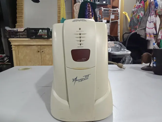 Nobreak SMS Manager III 1300VA com defeito