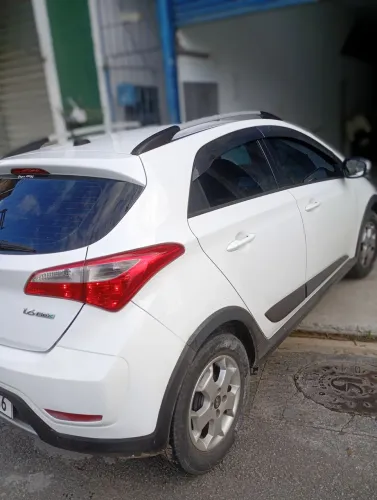 Hyundai HB20X Style 1.6 Flex 16V Mec. 2015