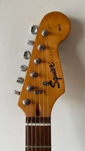 Guitarra Squier Afinity