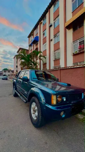 Mitsubishi L200 GLS 2.5 4X4 CD Diesel 2002