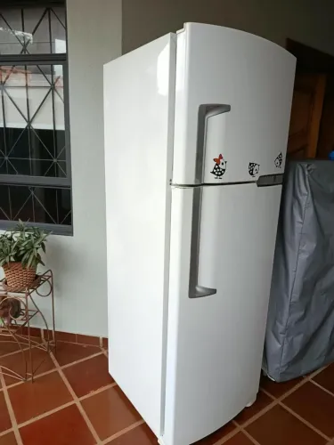 Geladeira Brastemp 375 litros branca