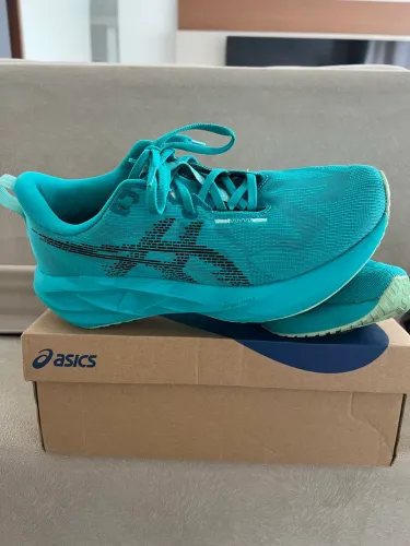 Asics Novablast 5