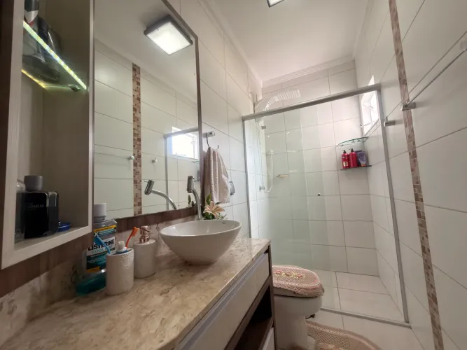 Apartamento semi mobiliado com suite + 1 quarto no Jaraguá esquerdo 