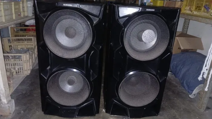 Vendo caixa de som