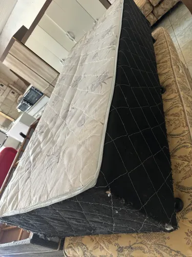 Cama de solteiro conjugada 