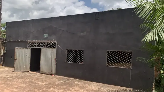 Prédio Comercial Med. 13x45, Av Martinho Monteiro, com Igarapé.