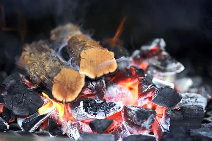 Lenha Fogueira, lareira, churrasco, parrilla, fogo de chão