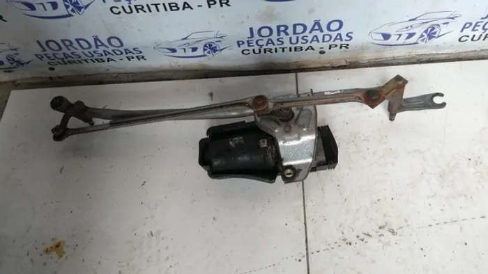 Sistema limpador de para-brisa galhada com motor Fiat Marea