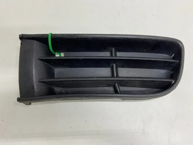Moldura Farol Auxiliar Vw Polo 2003 04 05 2006 Sem Furo Esq
