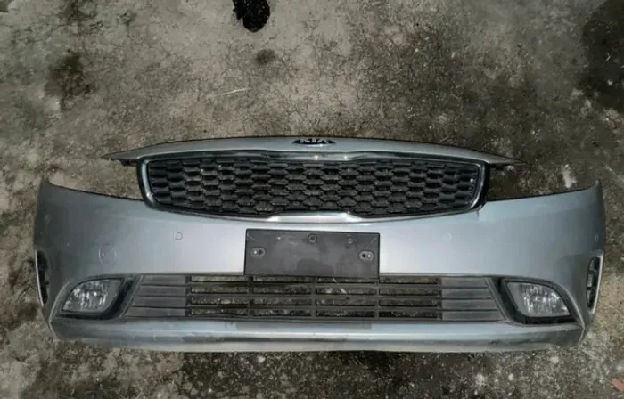 Pára-choque kia cerato 2018/2019..