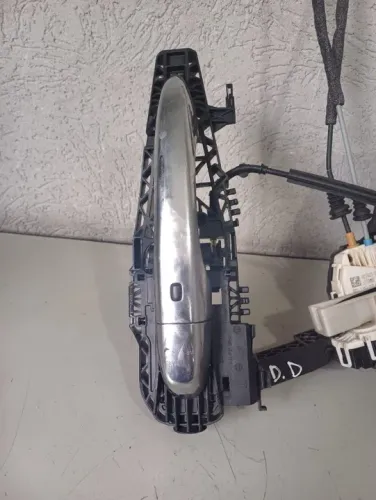 Fechadura Com Puxador Porta Dianteira Direita Fiat Toro 2024