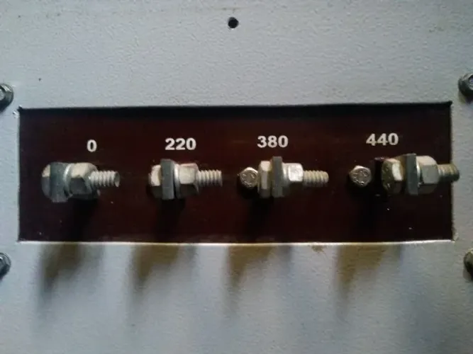 Auto Transformador monofasico Solano Transkav 5 kva