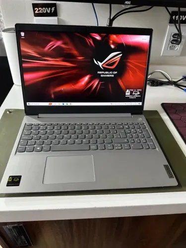 Notebook Lenovo excelente