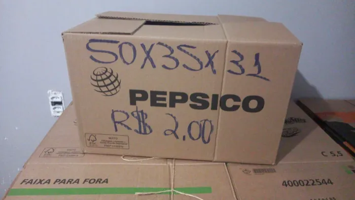 Caixa de papelao tamanho 50x35x31