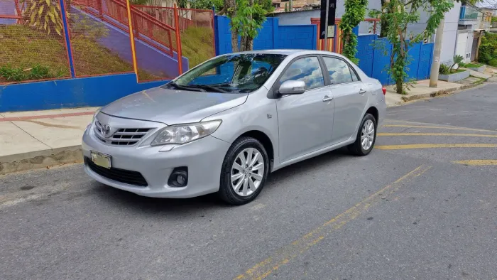 Toyota Corolla Altis 2.0 Flex 16V Aut. 2014