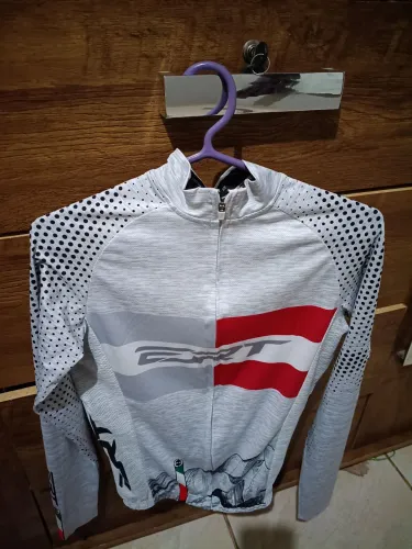 Camisa de ciclismo manga longa ERT. Tamanho P.