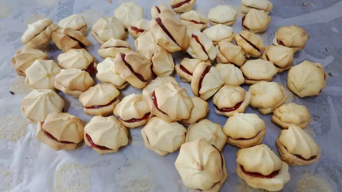 Sou mestrinho faço as áreas de panificação confeitaria,e lancheiro 