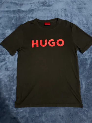 Camiseta hugo original
