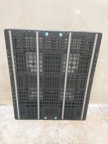 Pallet Plástico Reforçado 1m x 1.20m