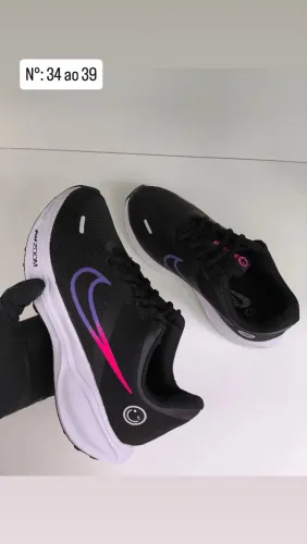 Tênis feminino disponível