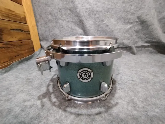 Tom 10" Nagano com Sistema de Suspensão - Em Bom Estado 