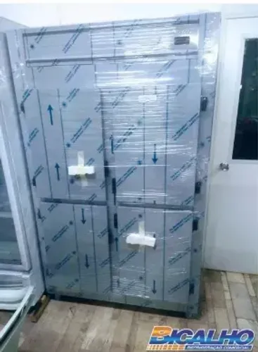 MINI CAMARA FRIA 4 PORTAS GELOPAR