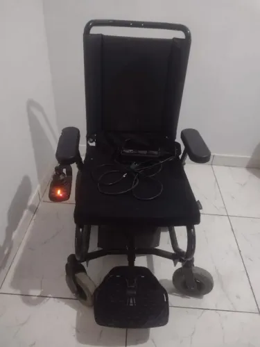 cadeira de roda motorizada 