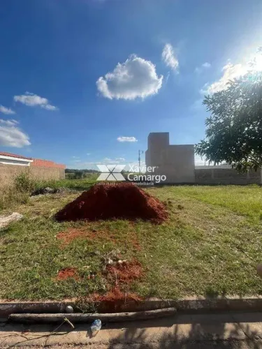 Lote plano de 160m² á venda no bairro Assistência