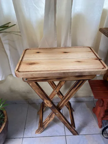 Tábua de carne articulada em madeira 