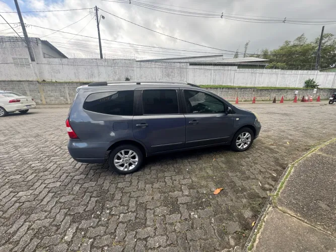 Nissan Livina Grand S 1.8 16V Flex Fuel Mec. 2013