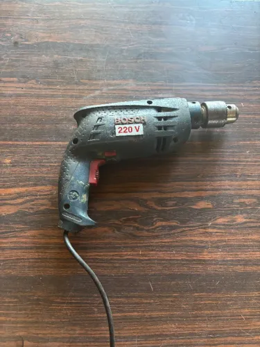 Furadeira Bosch 220v