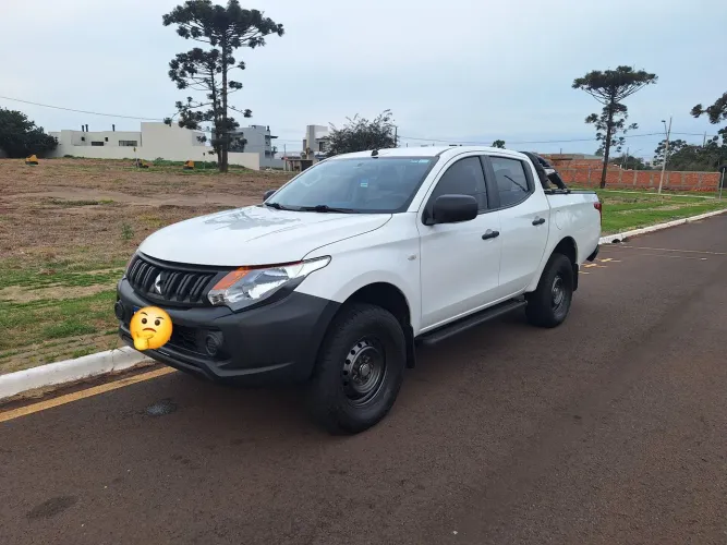 L200 Trinton 2021 pronta para rodar