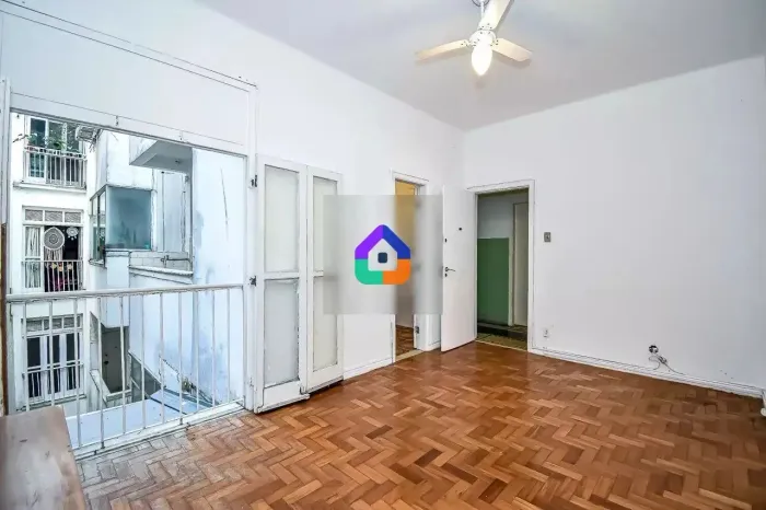 Apartamento 2 Quartos no Cosme Velho, RJ