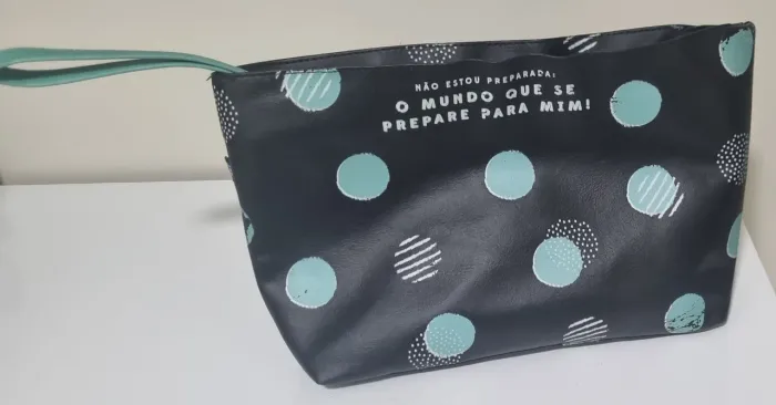 Necessaire 'não estou preparada, o mundo que se prepare para mim', UATT, tam grande