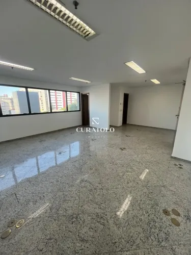 Oportunidade de Negócio: Sala comercial com 45 m², á venda ao lado do Metrô São Judas com 