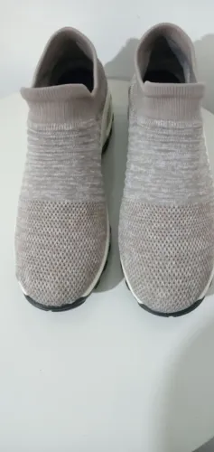 Tênis feminino( modelo: Stretch Knit On) Tam.39./ Usado.