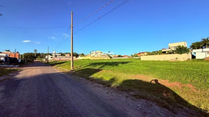 Terreno à venda em Porangaba-SP no Condomínio Ninho Verde I: 1.350m² de área!