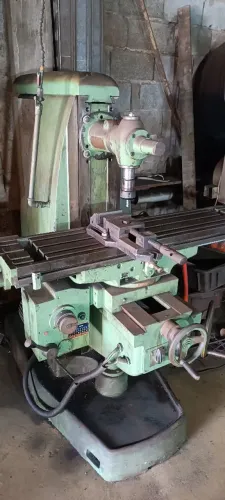 Fresadora universal modelo FU2 marca Natal