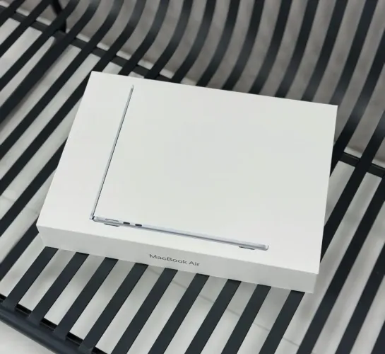 MacBook Air M4 13.6