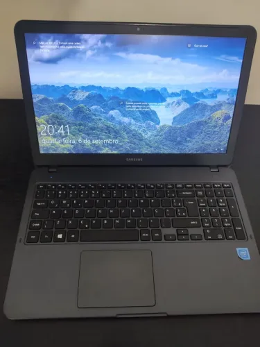 Notebook Samsung Essentials
