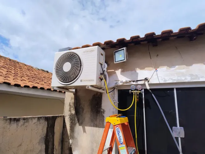 Instalação e manutenção ar condicionado limpeza 