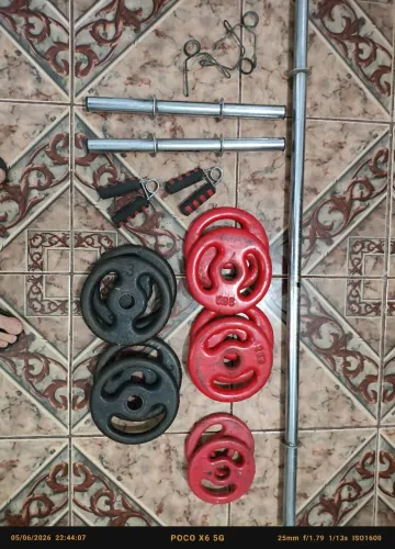 Vendo anilhas e barras de musculação
