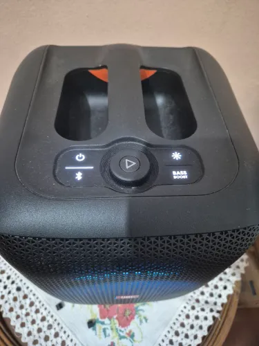 Vendo JBL encore com menos de um ano de uso