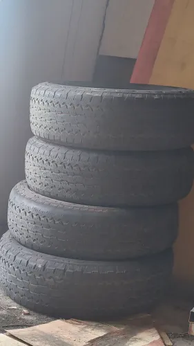 Pneu Bridgestone 255/70 R17