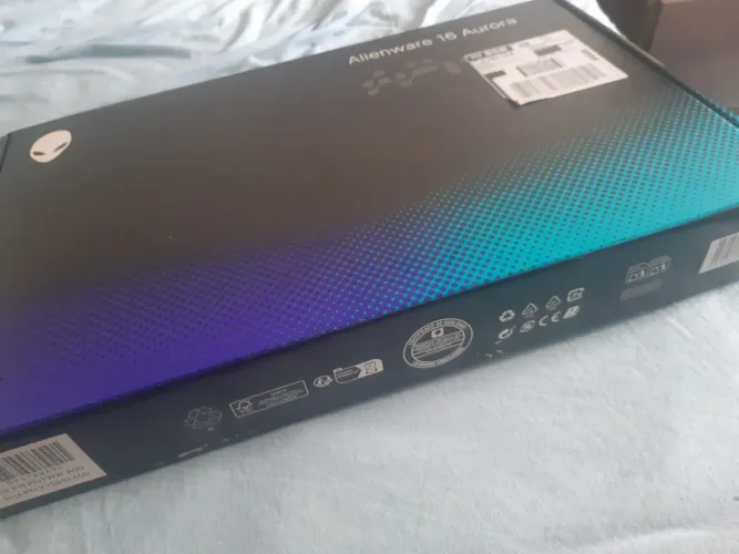 Caixa vazia notebook Dell Alienware 16 Aurora