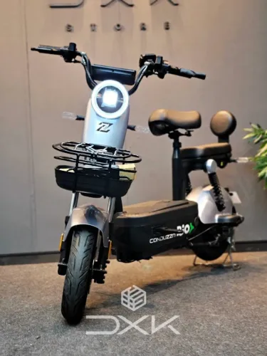Scooter Elétrica Conduzza Rio 800W - Bateria removível 40km de autonomia sem CNH
